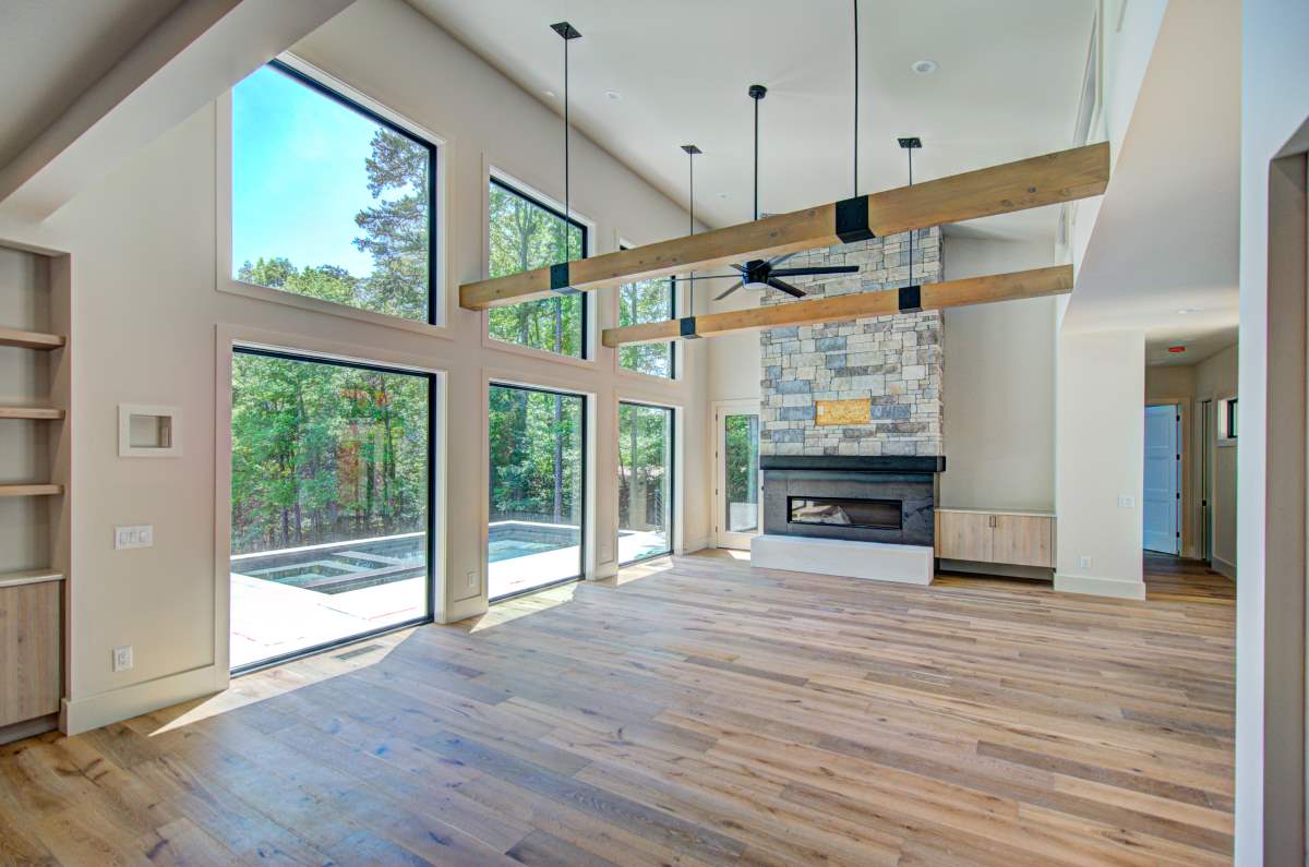 Floor to Ceiling Glass Windows